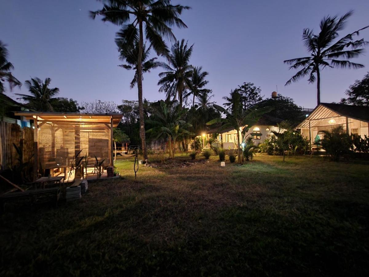 Kayu Cottage 吉利特拉旺安 外观 照片