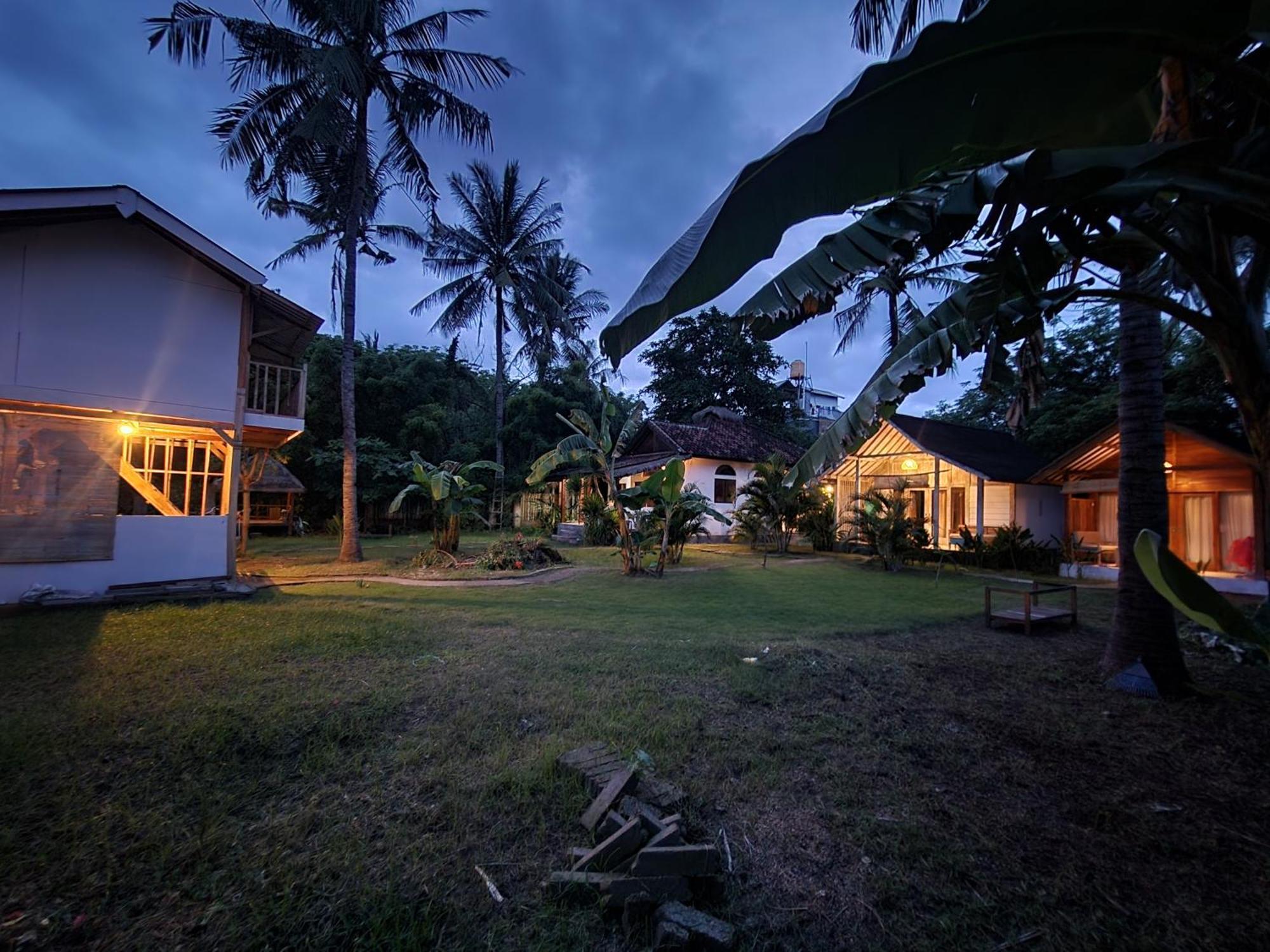 Kayu Cottage 吉利特拉旺安 外观 照片
